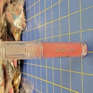 Lottie oil slick 3.8ml Nourishing Lip Oil Brand New Peachy Checks
